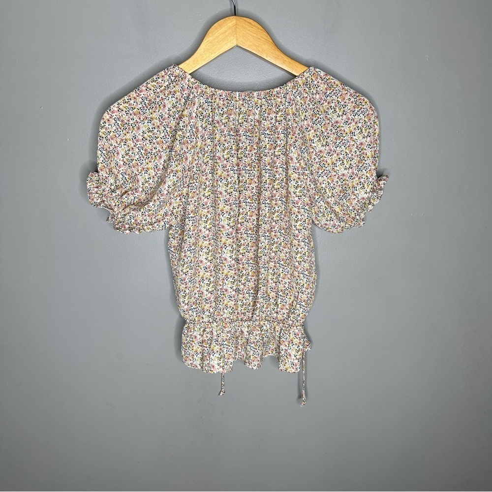 Sienna Sky floral cropped blouse - Picture 5 of 5